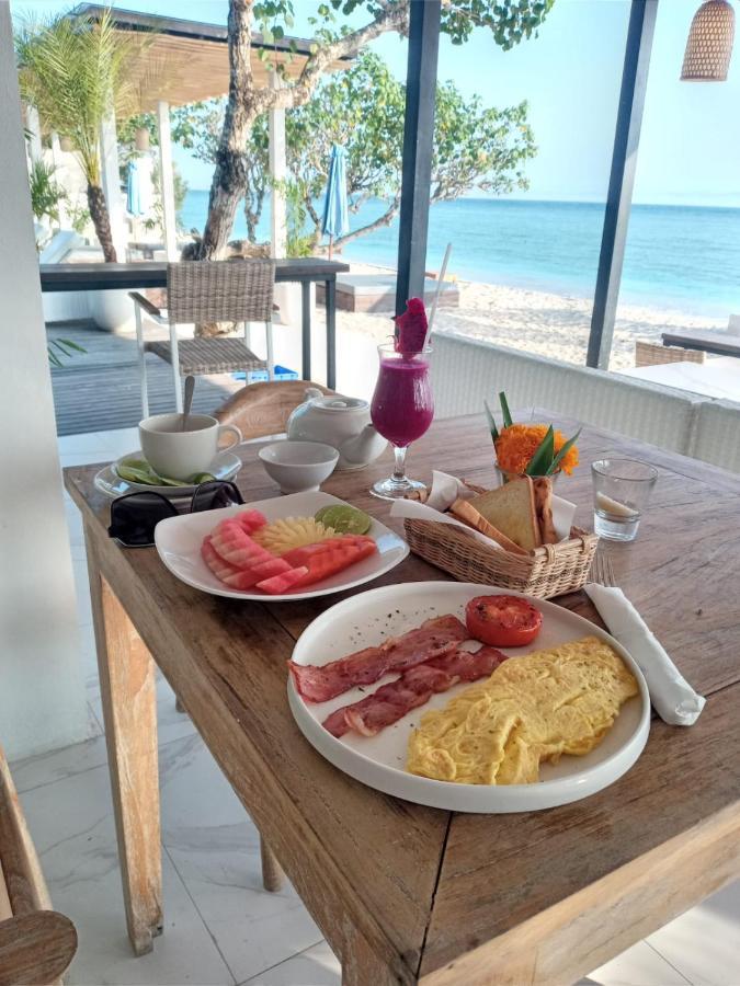 Amp Beach House Toyapakeh Bagian luar foto