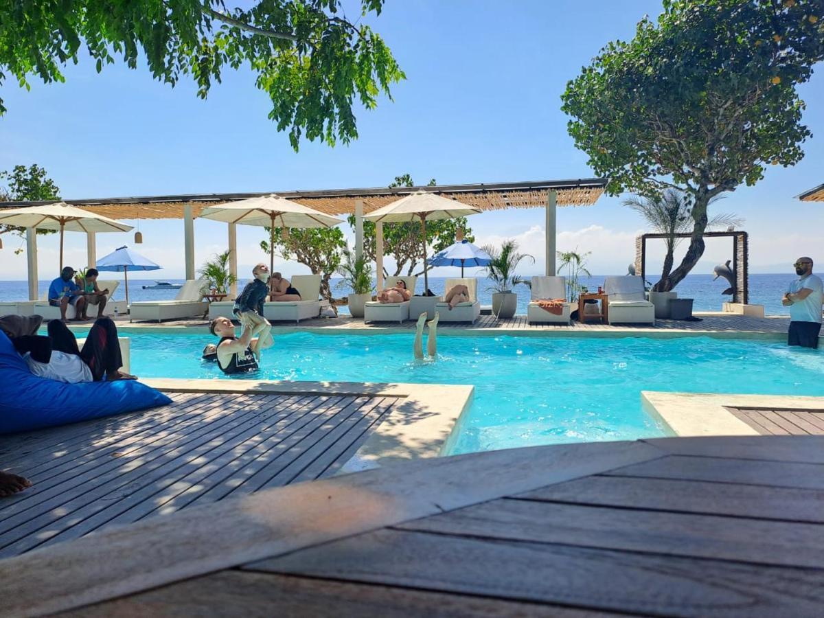 Amp Beach House Toyapakeh Bagian luar foto