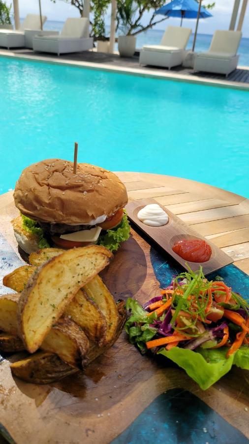 Amp Beach House Toyapakeh Bagian luar foto