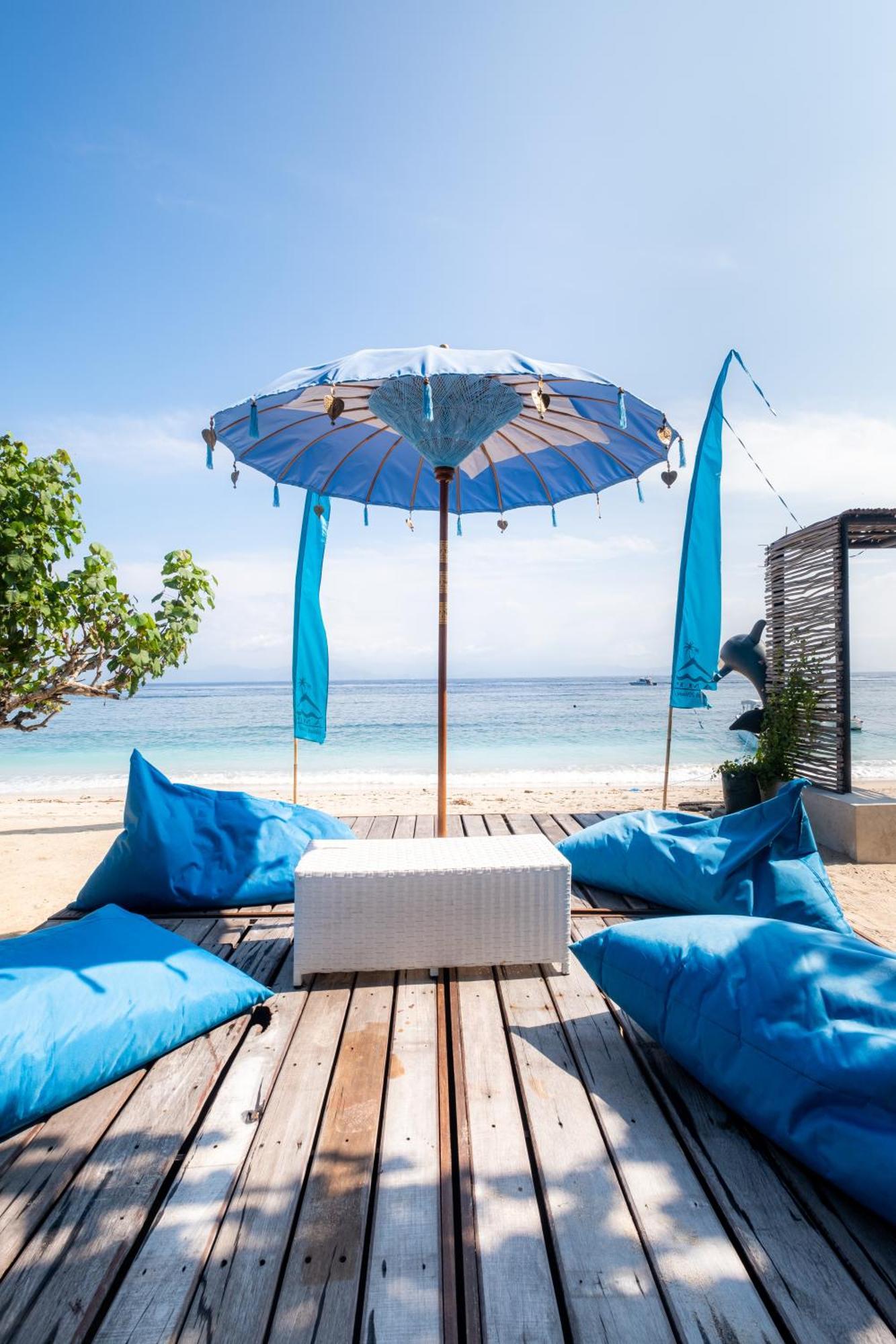 Amp Beach House Toyapakeh Bagian luar foto