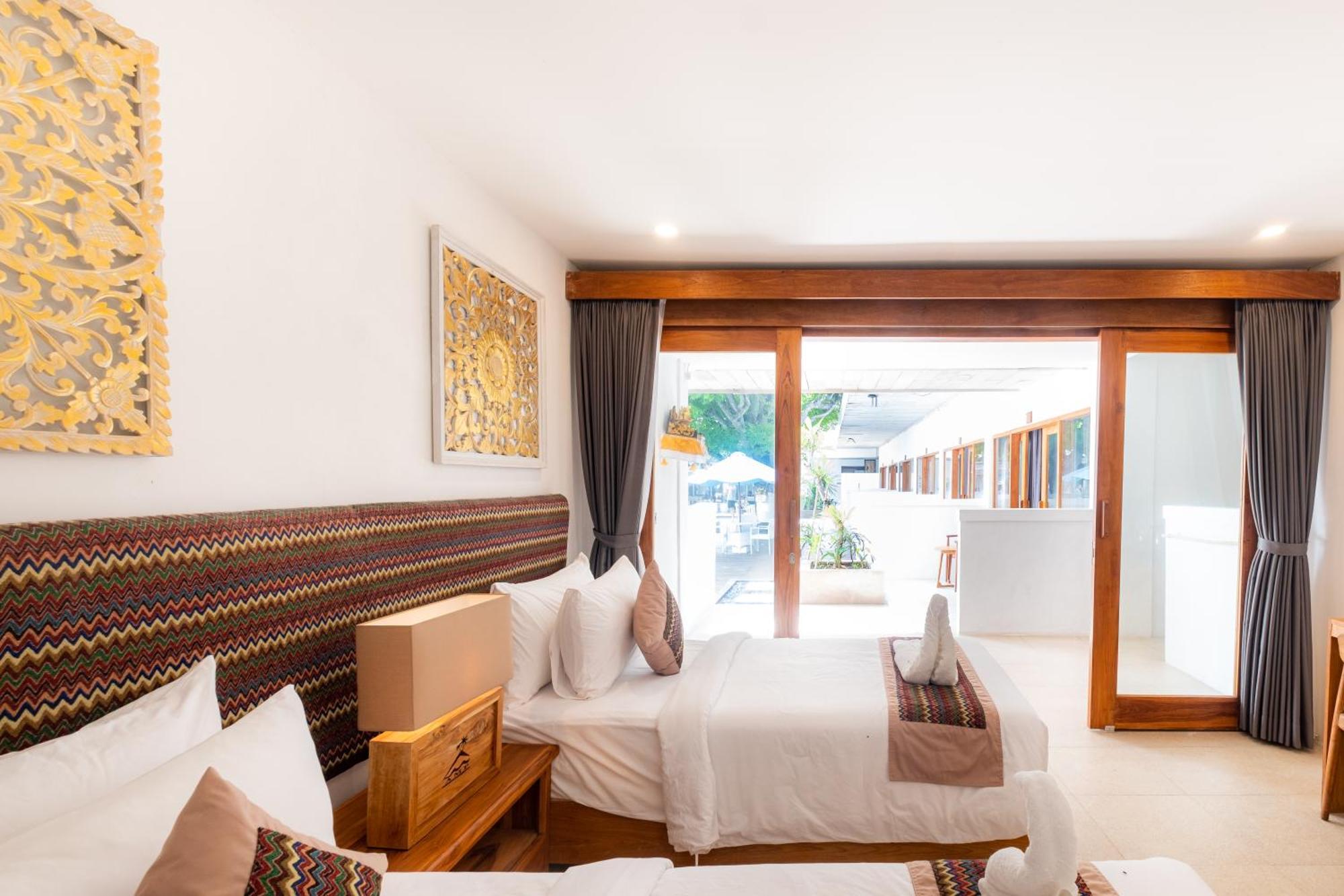 Amp Beach House Toyapakeh Ruang foto